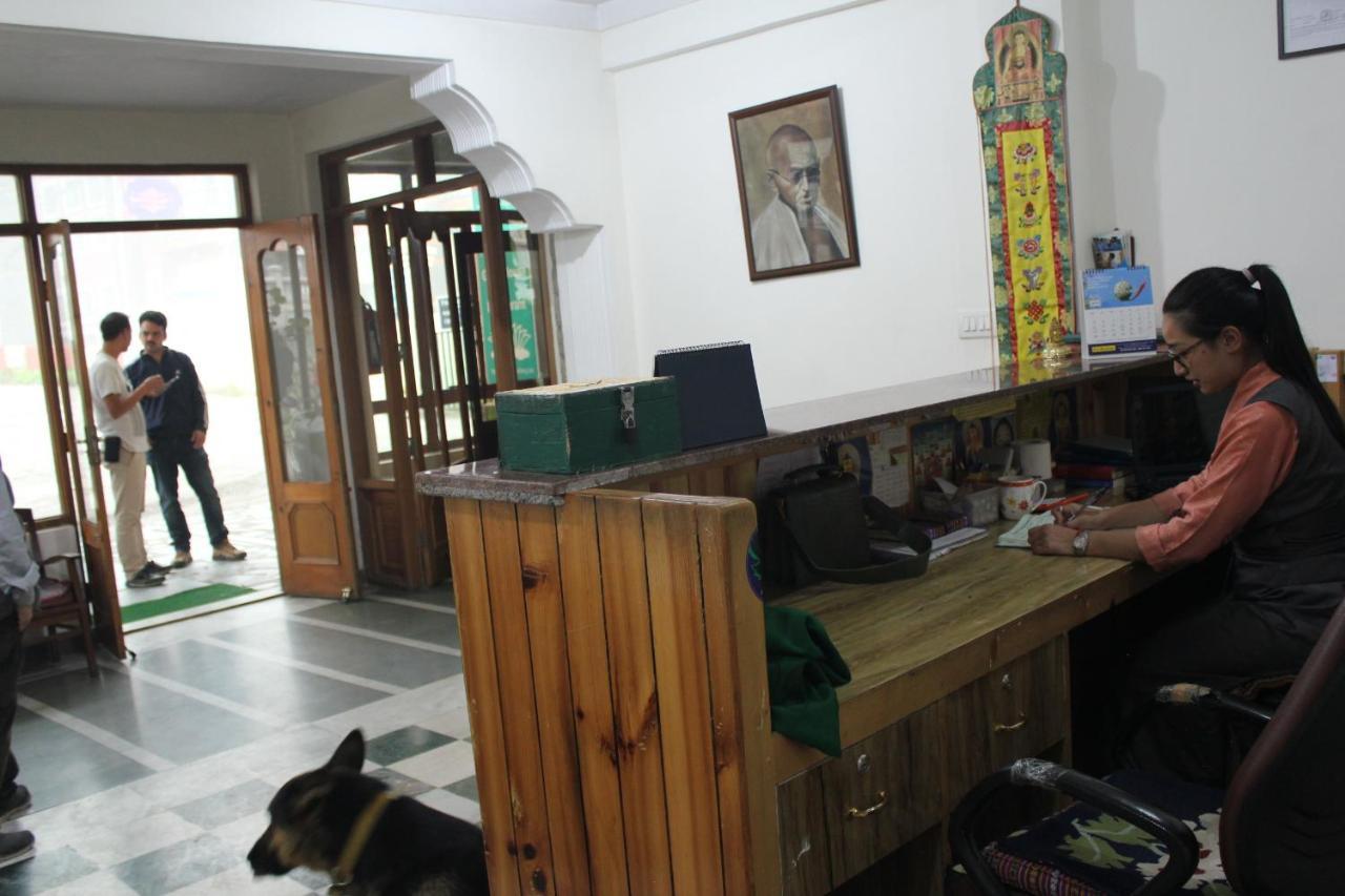 Pema Thang Hotel Kangra Dış mekan fotoğraf
