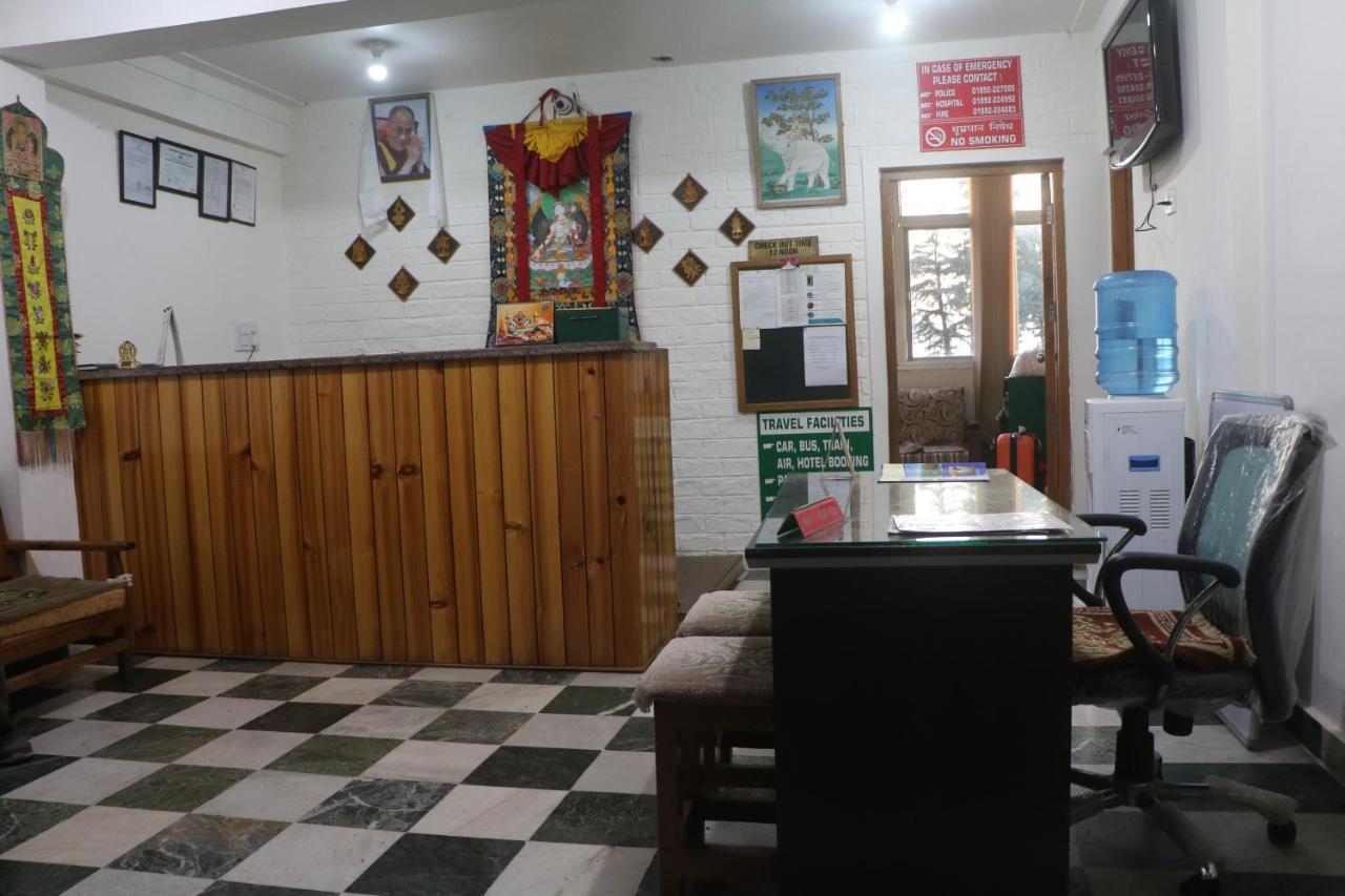 Pema Thang Hotel Kangra Dış mekan fotoğraf